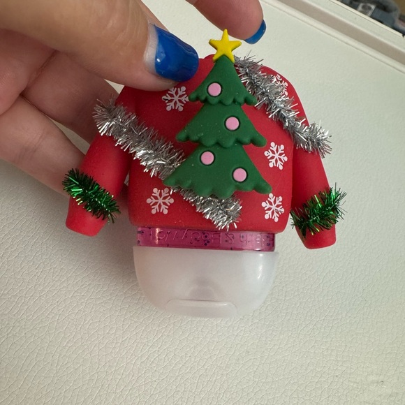 Bath & Bodyworks ugly Christmas sweater pocketbac - Picture 3 of 7